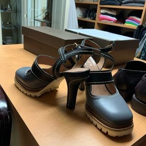 Size 6 Marni heels